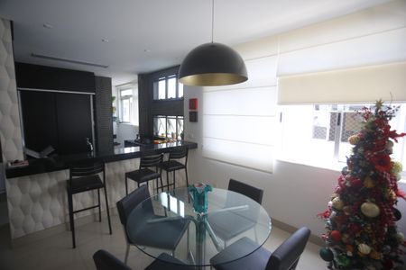 Apartamento à venda com 110m², 3 quartos e 2 vagasSala