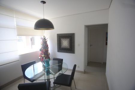 Apartamento à venda com 110m², 3 quartos e 2 vagasSala
