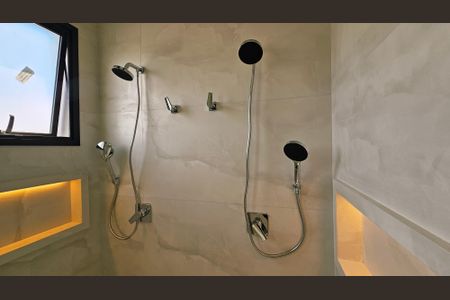 Casa de condomínio à venda com 432m², 4 quartos e 4 vagas