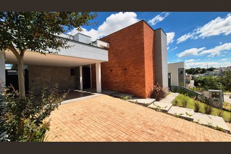 Casa de condomínio à venda com 432m², 4 quartos e 4 vagas