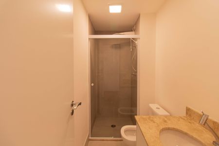 Studio para alugar com 33m², 0 quarto e sem vaga Studio para alugar com 33m², 0 quarto e sem vagaBanheiro Social