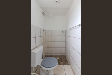 Banheiro  de casa para alugar com 1 quarto, 47m² em Santo Antônio, Porto Alegre