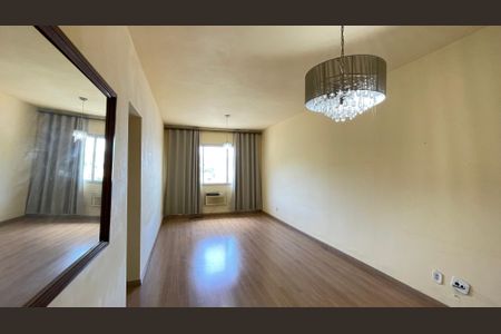 Apartamento para alugar com 72m², 2 quartos e 1 vaga Apartamento para alugar com 72m², 2 quartos e 1 vagaSala