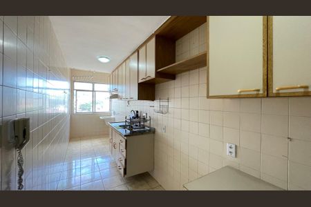Apartamento para alugar com 72m², 2 quartos e 1 vaga Apartamento para alugar com 72m², 2 quartos e 1 vagaCozinha e Área de Serviço