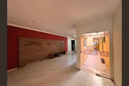 Sala de casa para alugar com 4 quartos, 285m² em Vila Assunção, Santo André