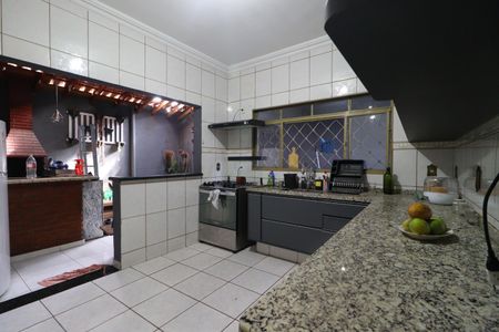 Casa para alugar com 150m², 3 quartos e 3 vagasCozinha