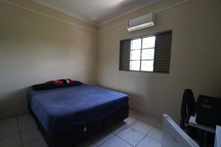 Casa para alugar com 150m², 3 quartos e 3 vagasSuite