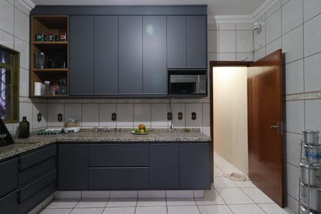 Casa para alugar com 150m², 3 quartos e 3 vagasCozinha