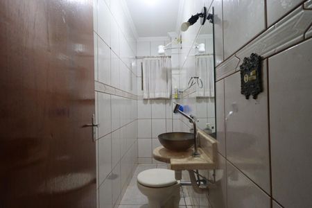 Casa para alugar com 150m², 3 quartos e 3 vagasBanheiro