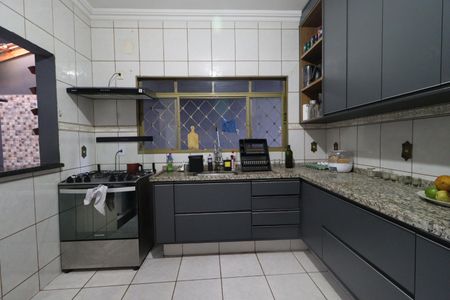 Cozinha de casa para alugar com 3 quartos, 132m² em Planalto Verde, Ribeirão Preto