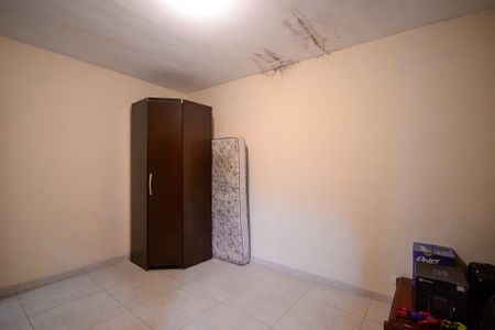 Casa à venda com 2 quartos, 95m² em Vila Santo Estefano, São Paulo