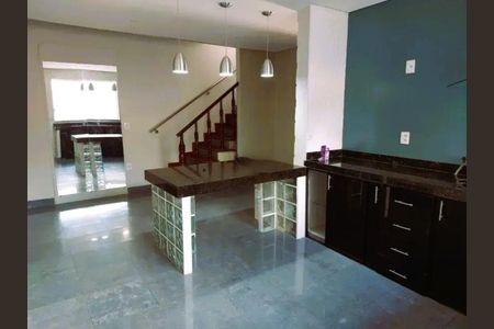 Casa para alugar com 3 quartos, 150m² em Alto Caiçaras, Belo Horizonte