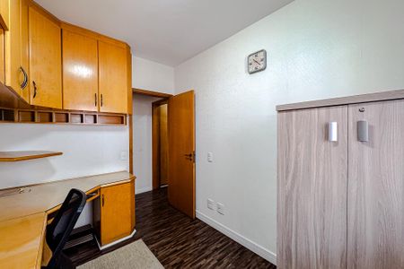 Apartamento à venda com 127m², 3 quartos e 4 vagas Apartamento à venda com 127m², 3 quartos e 4 vagasQuarto 4