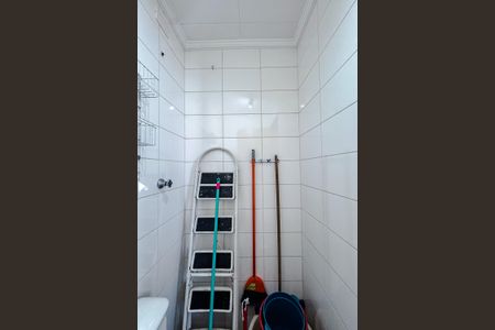 Apartamento à venda com 127m², 3 quartos e 4 vagas Apartamento à venda com 127m², 3 quartos e 4 vagasBanheiro de serviço