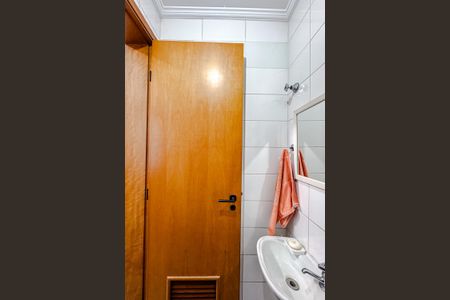 Apartamento à venda com 127m², 3 quartos e 4 vagas Apartamento à venda com 127m², 3 quartos e 4 vagasBanheiro de serviço