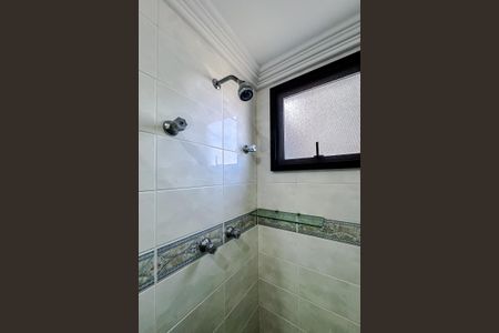 Apartamento à venda com 127m², 3 quartos e 4 vagas Apartamento à venda com 127m², 3 quartos e 4 vagasBanheiro da Suíte 2