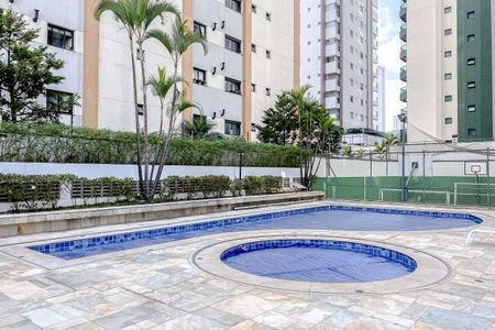 Apartamento à venda com 127m², 3 quartos e 4 vagasÁrea comum - Piscina