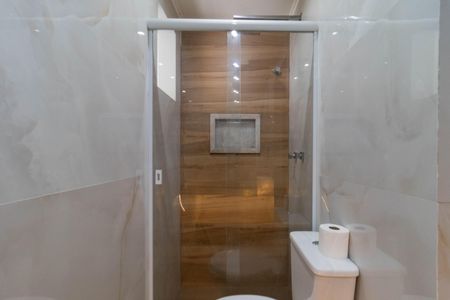 Apartamento à venda com 90m², 2 quartos e 1 vaga Apartamento à venda com 90m², 2 quartos e 1 vagaBanheiro 2