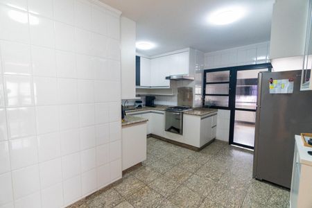 Apartamento à venda com 140m², 3 quartos e 3 vagasCozinha