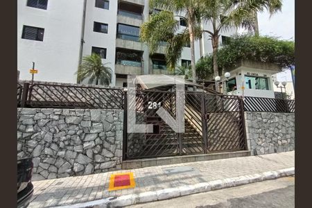 Apartamento à venda com 140m², 3 quartos e 3 vagasFachada e portaria