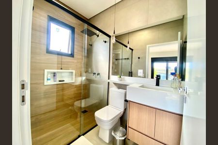 Casa de condomínio à venda com 255m², 3 quartos e 4 vagas