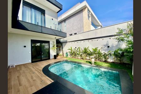 Casa de condomínio à venda com 255m², 3 quartos e 4 vagas