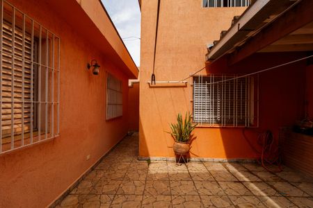 Casa à venda com 240m², 3 quartos e 6 vagasÁrea externa