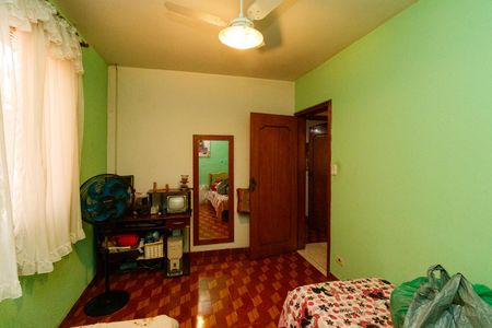 Casa à venda com 240m², 3 quartos e 6 vagasQuarto