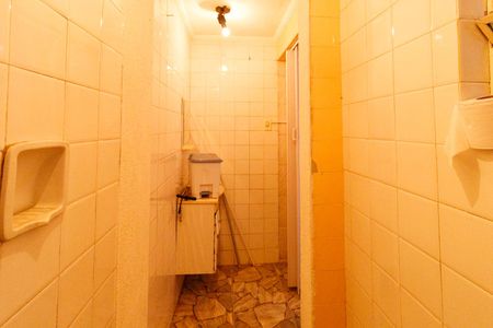 Casa à venda com 240m², 3 quartos e 6 vagasBanheiro de serviço