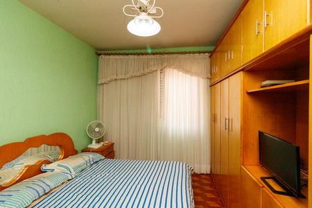 Casa à venda com 240m², 3 quartos e 6 vagasSuíte