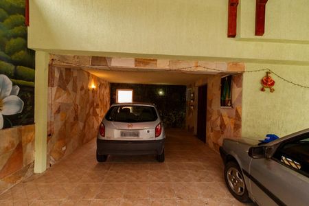 Casa à venda com 240m², 3 quartos e 6 vagasGaragem
