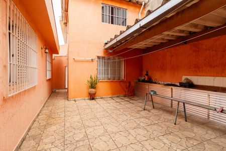 Casa à venda com 240m², 3 quartos e 6 vagasÁrea externa