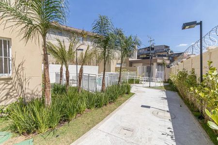 Apartamento para alugar com 39m², 2 quartos e sem vagaÁrea comum 