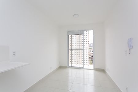 Apartamento para alugar com 39m², 2 quartos e sem vaga Apartamento para alugar com 39m², 2 quartos e sem vagaSala / Cozinha