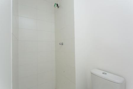Apartamento para alugar com 39m², 2 quartos e sem vaga Apartamento para alugar com 39m², 2 quartos e sem vagaBanheiro