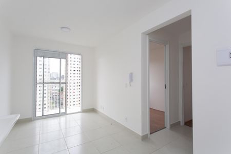 Sala / Cozinha  de apartamento para alugar com 2 quartos, 39m² em Itaquera, São Paulo