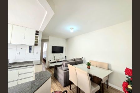 Apartamento à venda com 2 quartos, 49m² em Jaqueline, Belo Horizonte