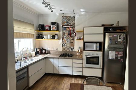 Casa à venda com 154m², 3 quartos e 2 vagas Casa à venda com 154m², 3 quartos e 2 vagasFoto 04