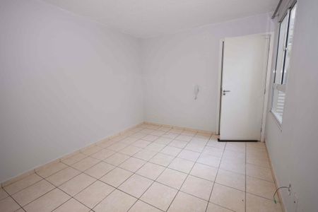 Sala de apartamento para alugar com 2 quartos, 46m² em Setor Andreia, Goiânia