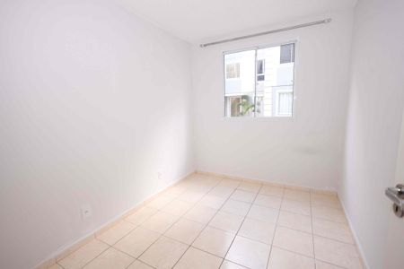 Quarto 2 de apartamento para alugar com 2 quartos, 46m² em Setor Andreia, Goiânia