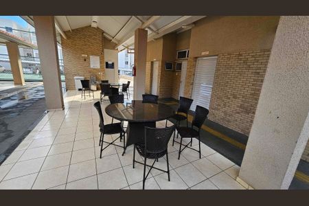 Apartamento para alugar com 46m², 2 quartos e 1 vagaÁrea comum - Churrasqueira