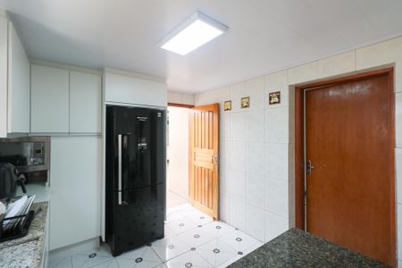 Casa à venda com 140m², 3 quartos e 2 vagas Casa à venda com 140m², 3 quartos e 2 vagasCozinha