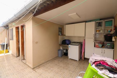 Casa à venda com 140m², 3 quartos e 2 vagas Casa à venda com 140m², 3 quartos e 2 vagasÁrea de ServiçoÁrea de Serviço e Quintal