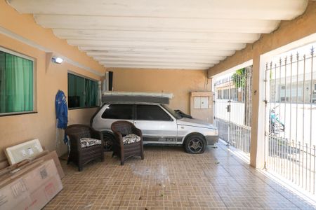 Casa à venda com 140m², 3 quartos e 2 vagas Casa à venda com 140m², 3 quartos e 2 vagasGaragem