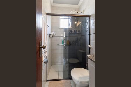 Casa de condomínio à venda com 130m², 3 quartos e 2 vagasBanheiro da suíte 