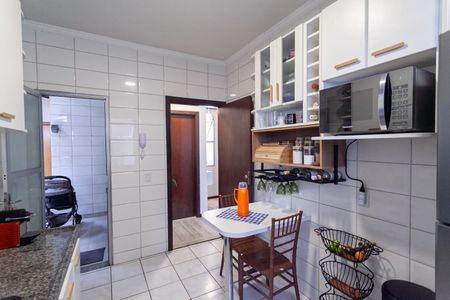 Casa de condomínio à venda com 130m², 3 quartos e 2 vagasCozinha