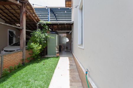 Casa de condomínio à venda com 130m², 3 quartos e 2 vagasCorredor