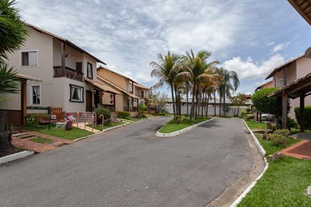 Casa de condomínio à venda com 130m², 3 quartos e 2 vagasEntrada