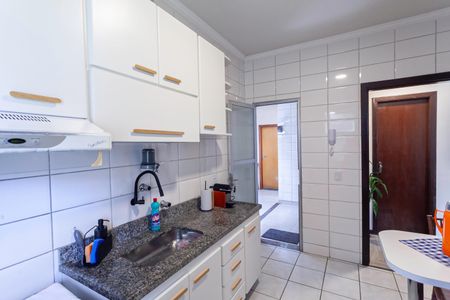 Casa de condomínio à venda com 130m², 3 quartos e 2 vagasCozinha