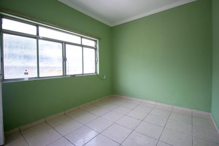 Sala de casa para alugar com 1 quarto, 80m² em Vaz Lobo, Rio de Janeiro